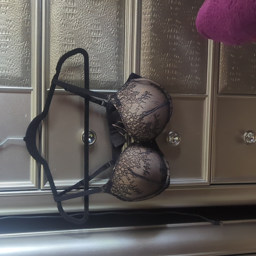 Victoria secret 2 cup push up bra